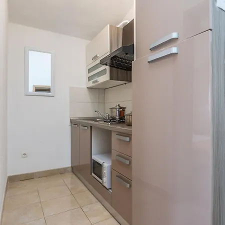 Galic 1 By Interhome Apartman *