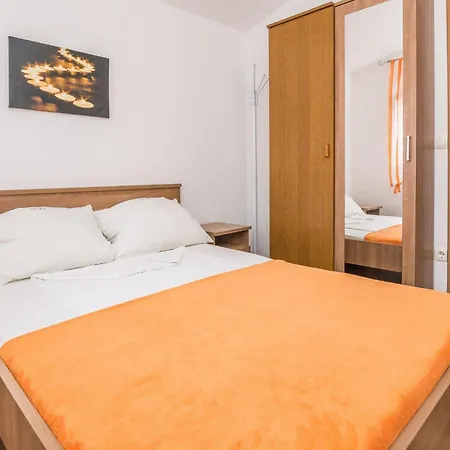 Apartman Galic 1 By Interhome Vir