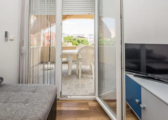 Apartman Galic 1 By Interhome Vir